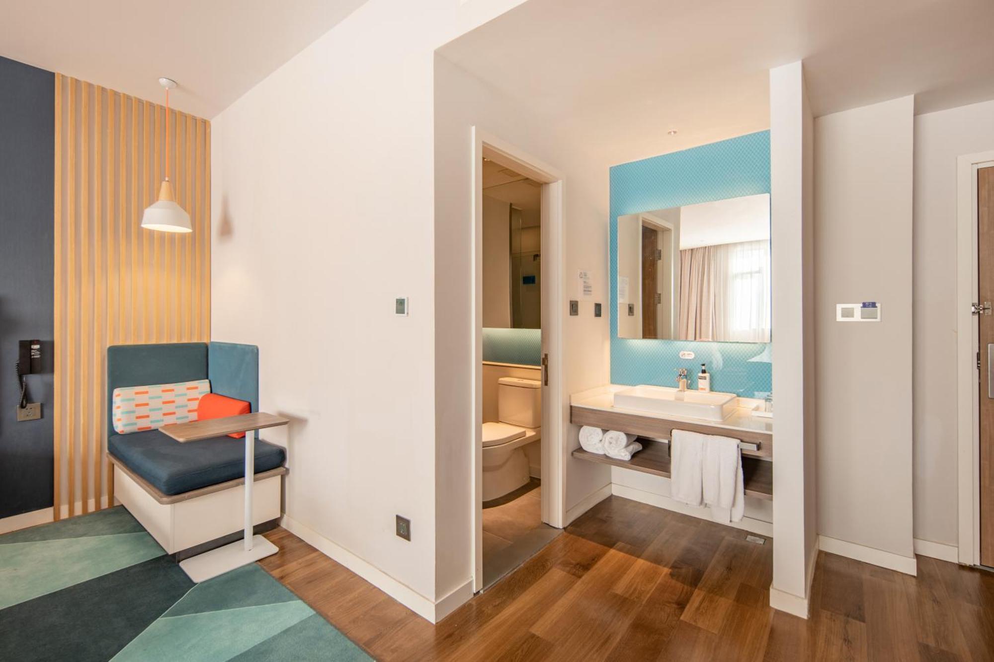 Holiday Inn Express Shanghai Jiading New City By Ihg Екстер'єр фото
