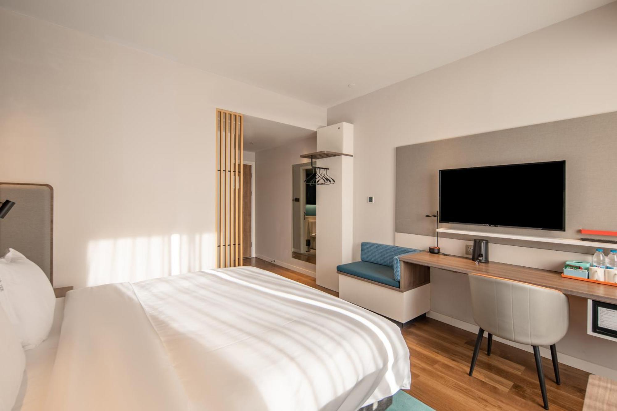 Holiday Inn Express Shanghai Jiading New City By Ihg Екстер'єр фото